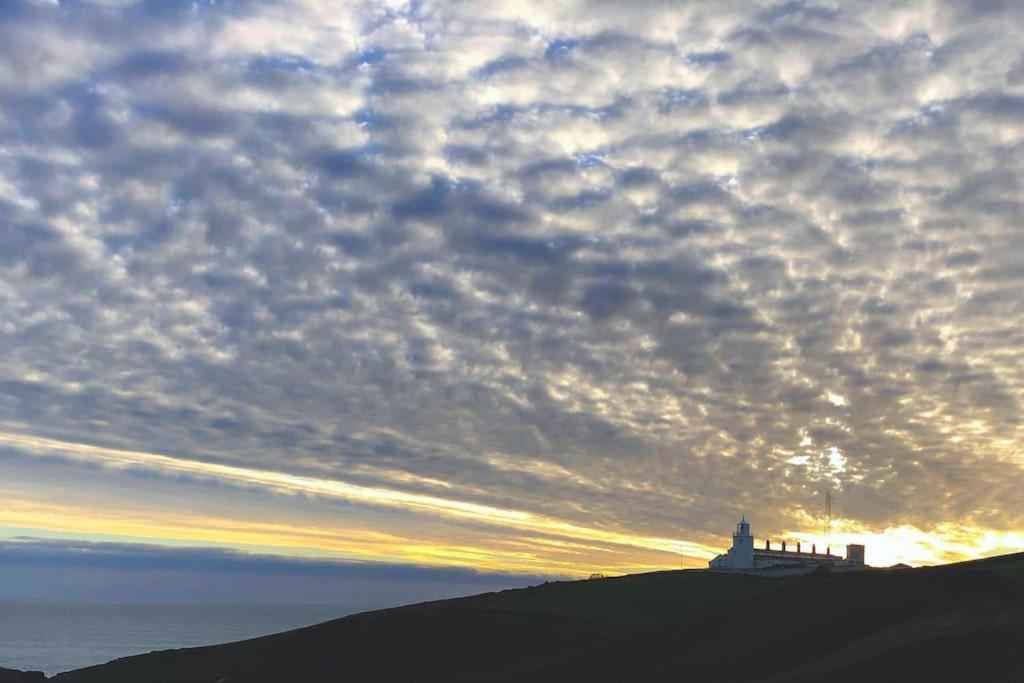 헬스턴 Studio, Ideally Located At Beautiful Lizard Point, Cornwall 아파트 외부 사진